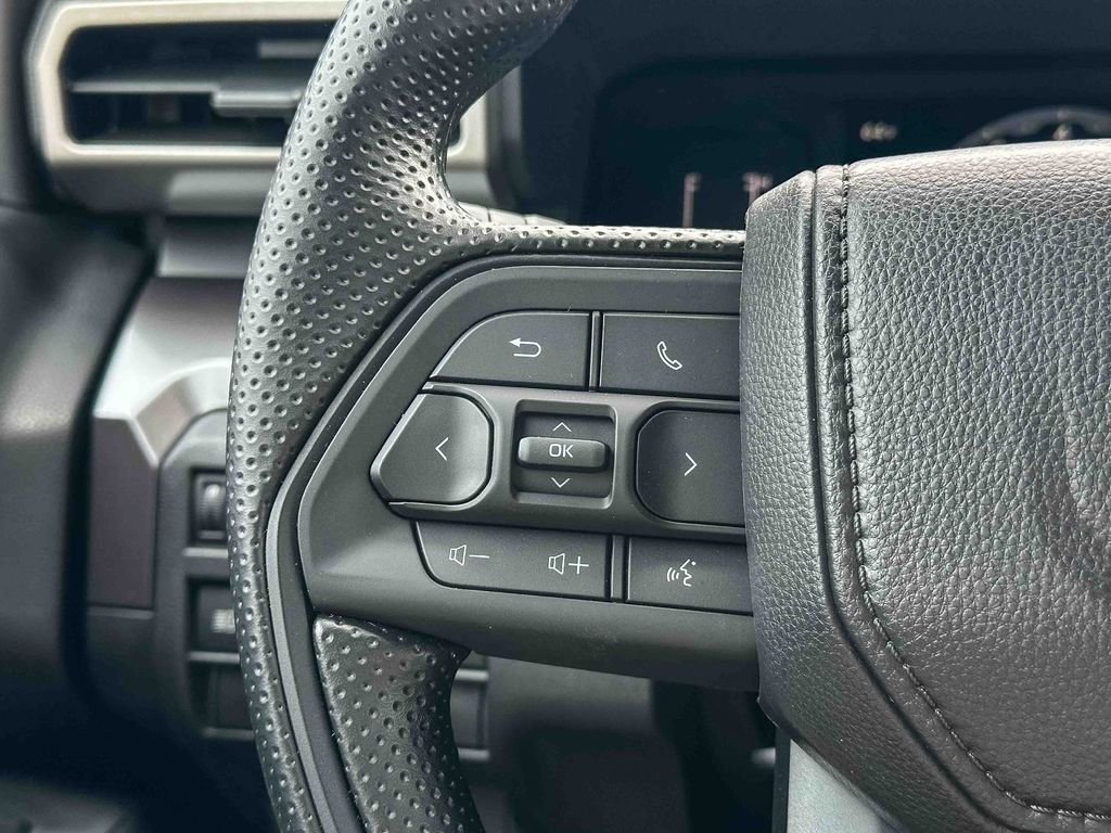 2026 Toyota Tacoma SR5 - Photo 17