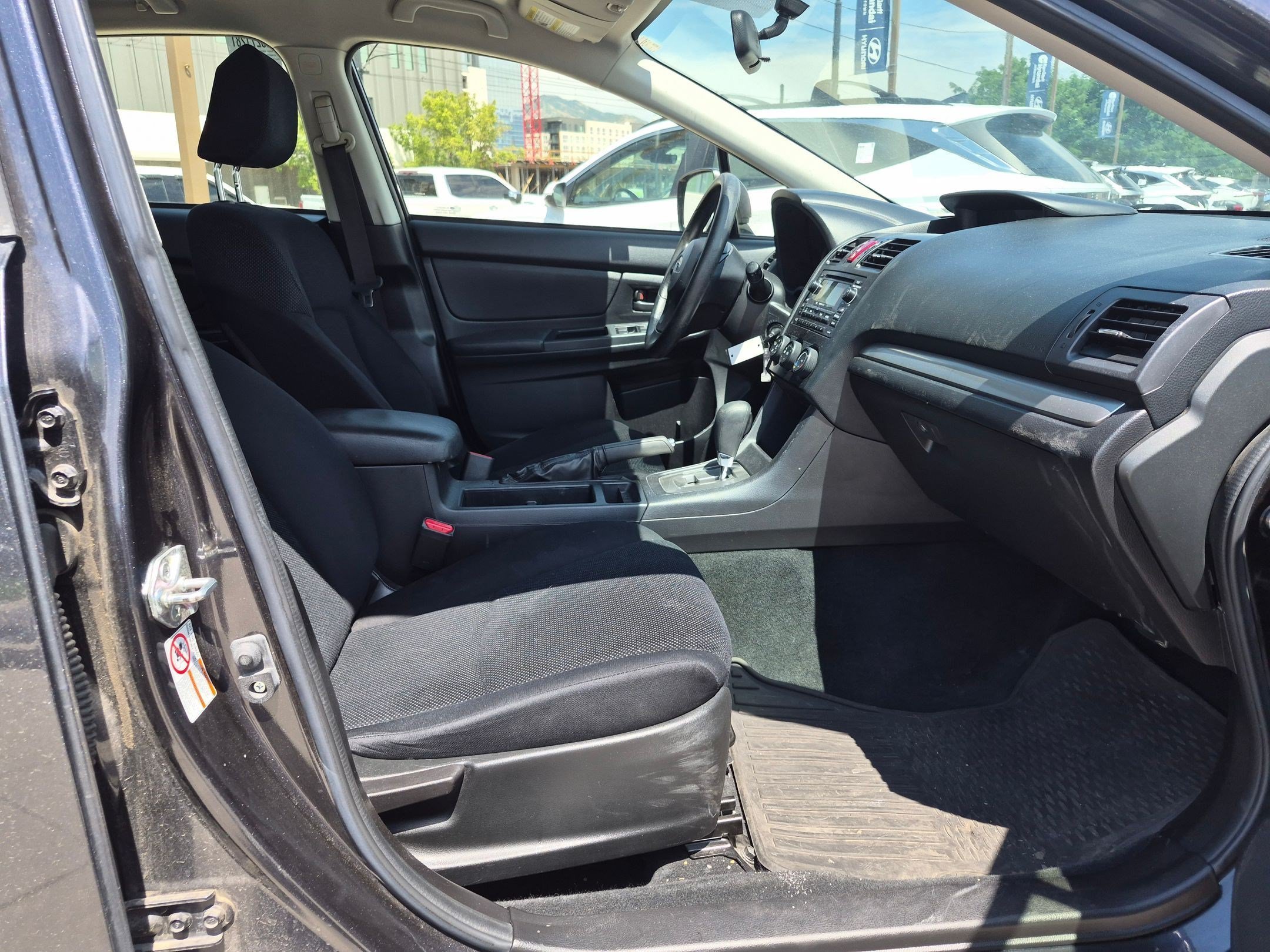 Used 2014 Dark Gray Metallic Subaru 2.0i image 31