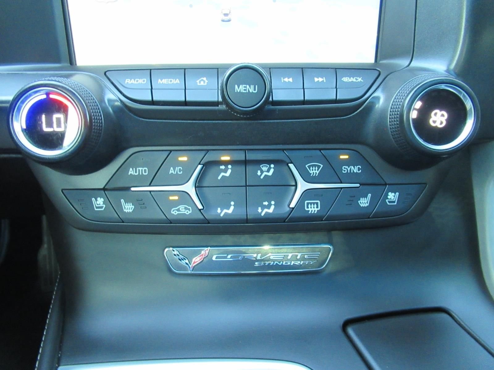 Used 2014 Red Chevrolet Base image 28
