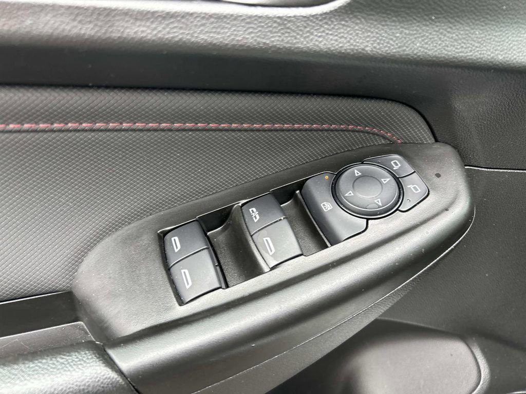 Used 2021 SUMMIT WHITE Chevrolet RS image 26