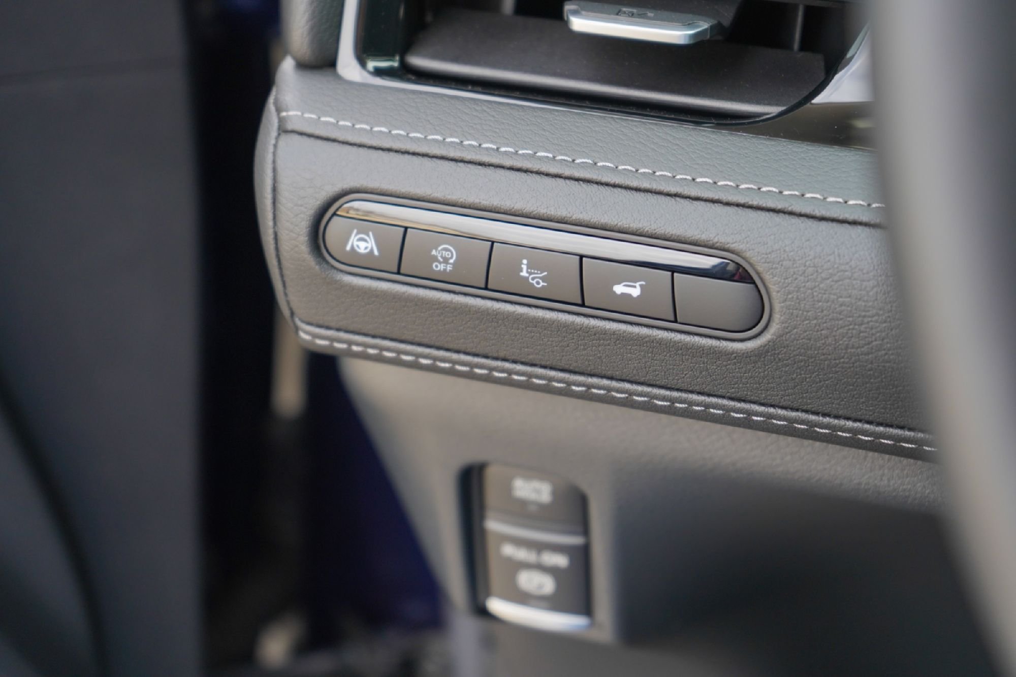 2025 INFINITI QX80 Sensory 4WD - Photo 19