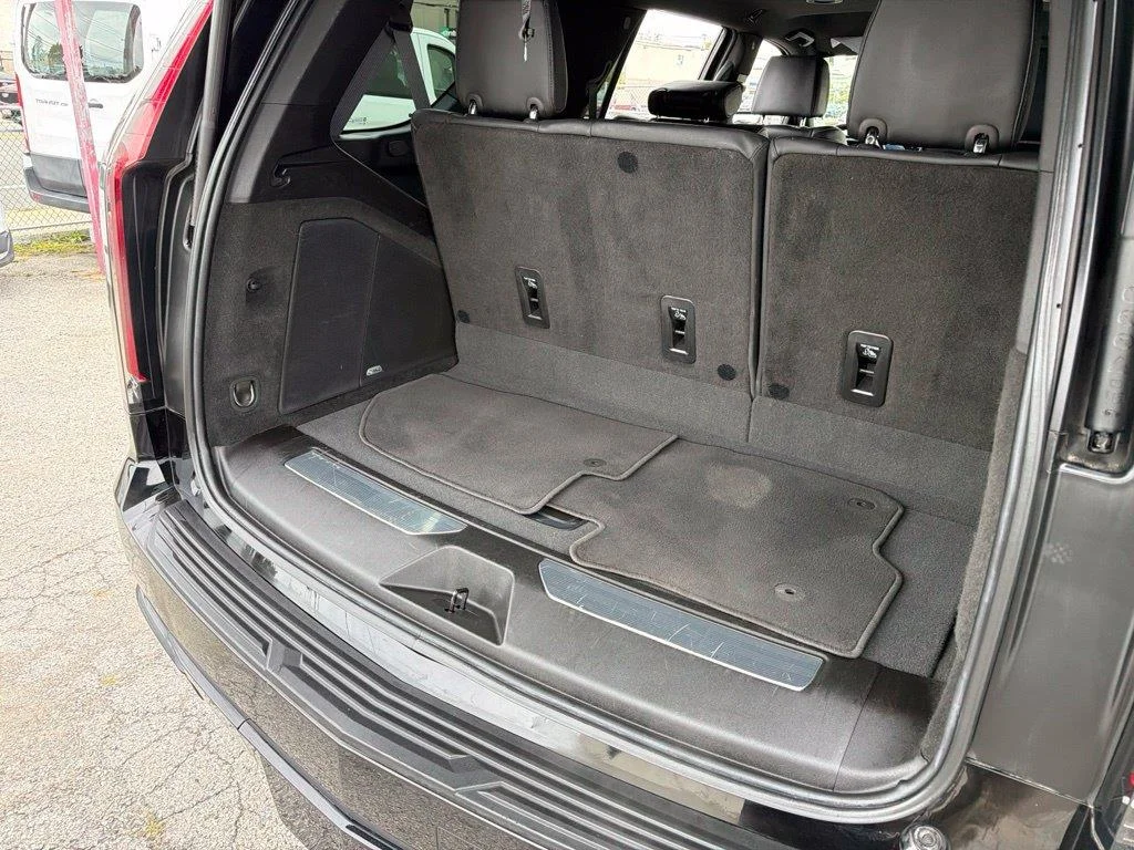 2023 Cadillac Escalade Luxury - Photo 11