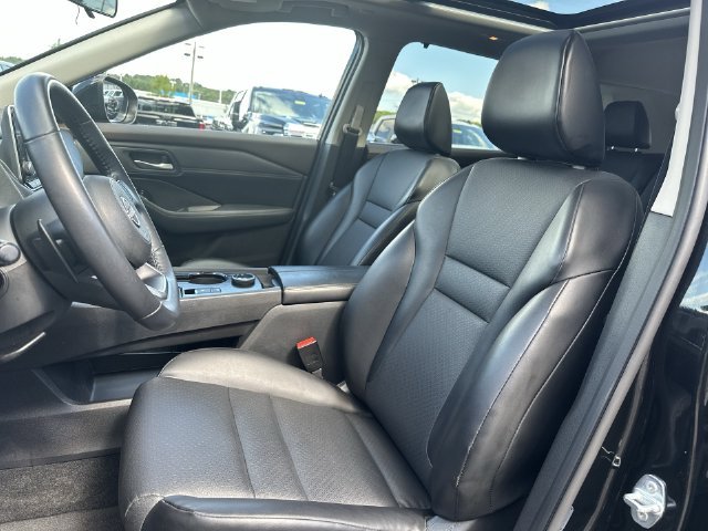 Used 2023 Black Nissan SV image 15