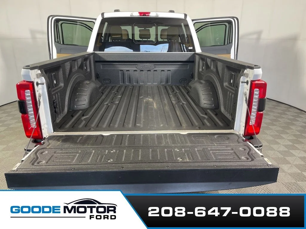 Certified Used 2023 Oxford White Ford Lariat image 22
