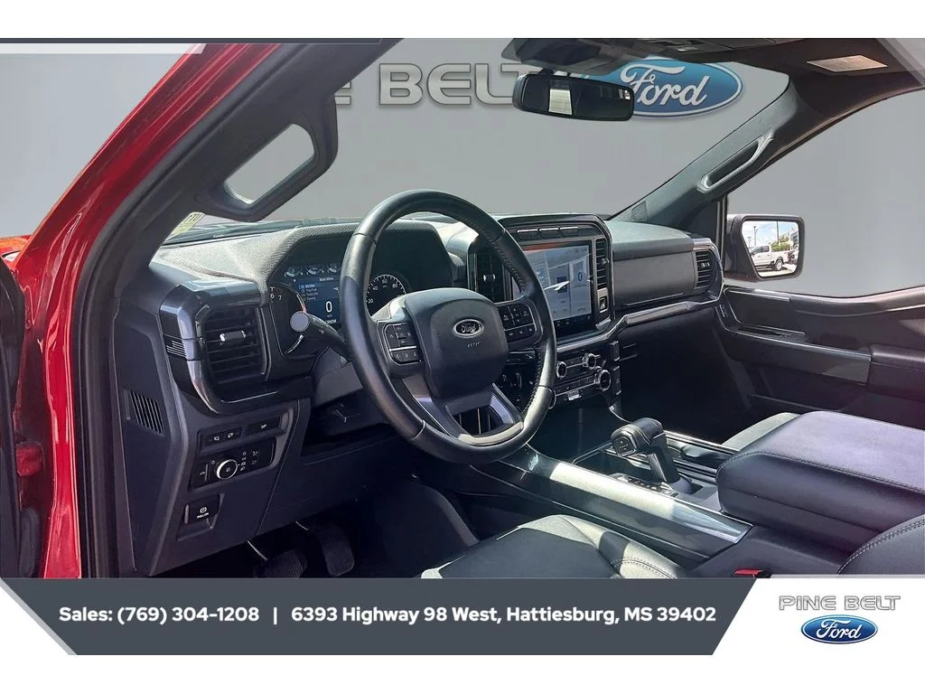 Used 2022 Rapid Red Metallic Tinted Clearcoat Ford XLT image 13