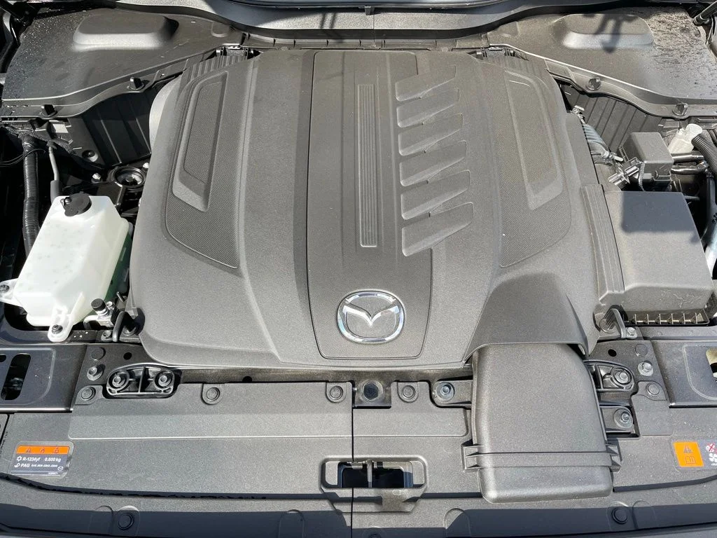 New 2026 Jet Black Mica Mazda 3.3 Turbo Select AWD image 31
