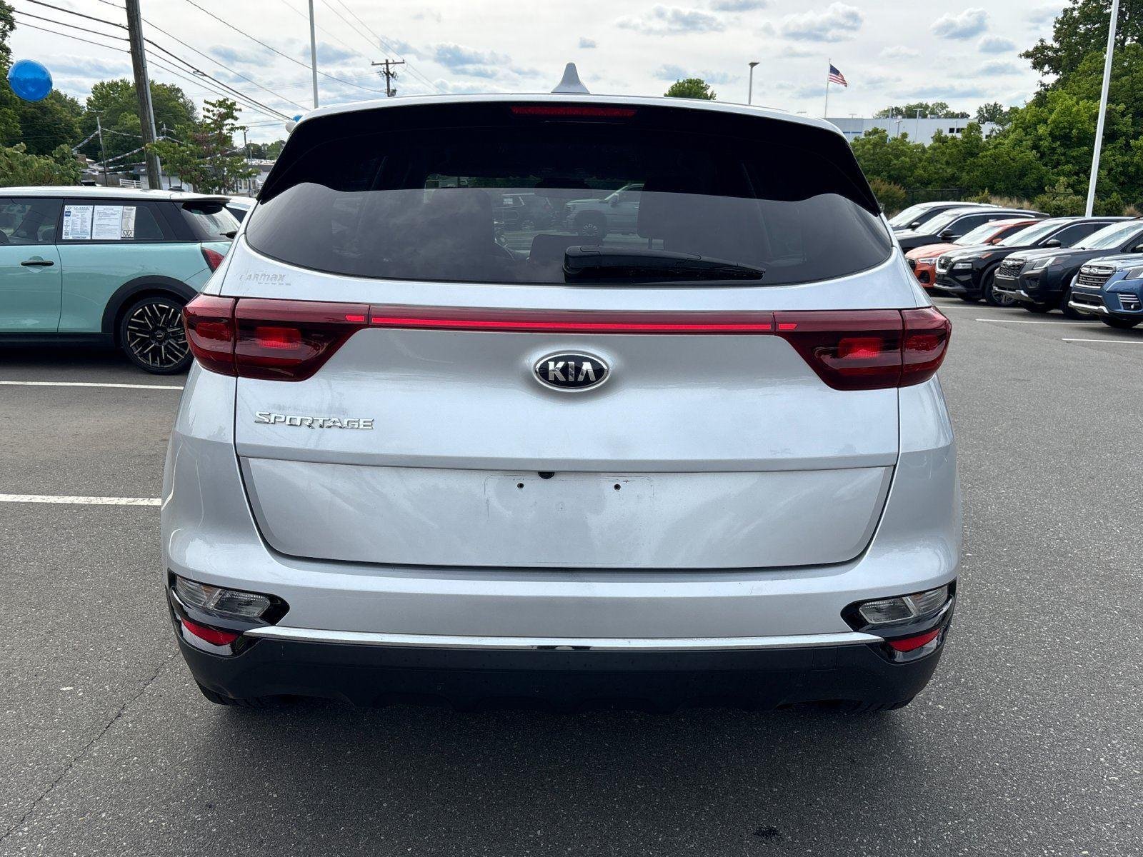 Used 2021 Sparkling Silver Kia LX image 4