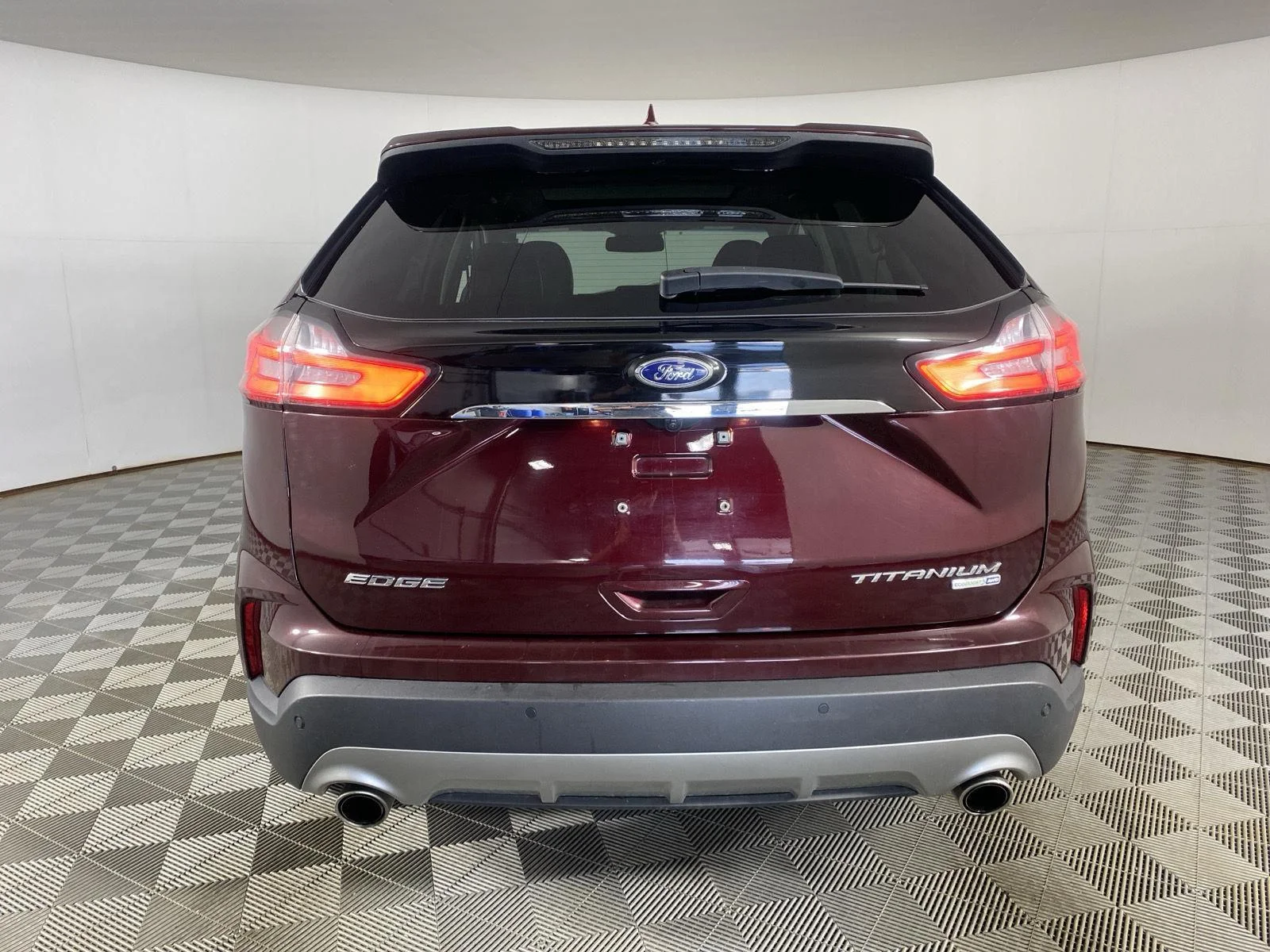 Used 2019 Burgundy Velvet Metallic Tinted Clearcoat Ford Titanium image 6