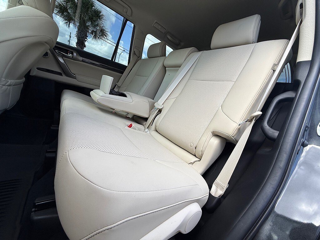 Used 2023 CAVIAR Lexus Base image 12