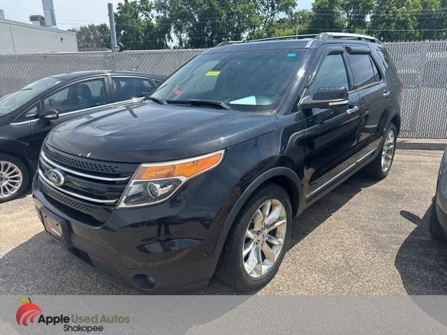 Used 2013 Black Ford Limited image 2