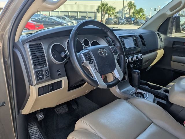 Used 2016  Toyota SR5 image 30