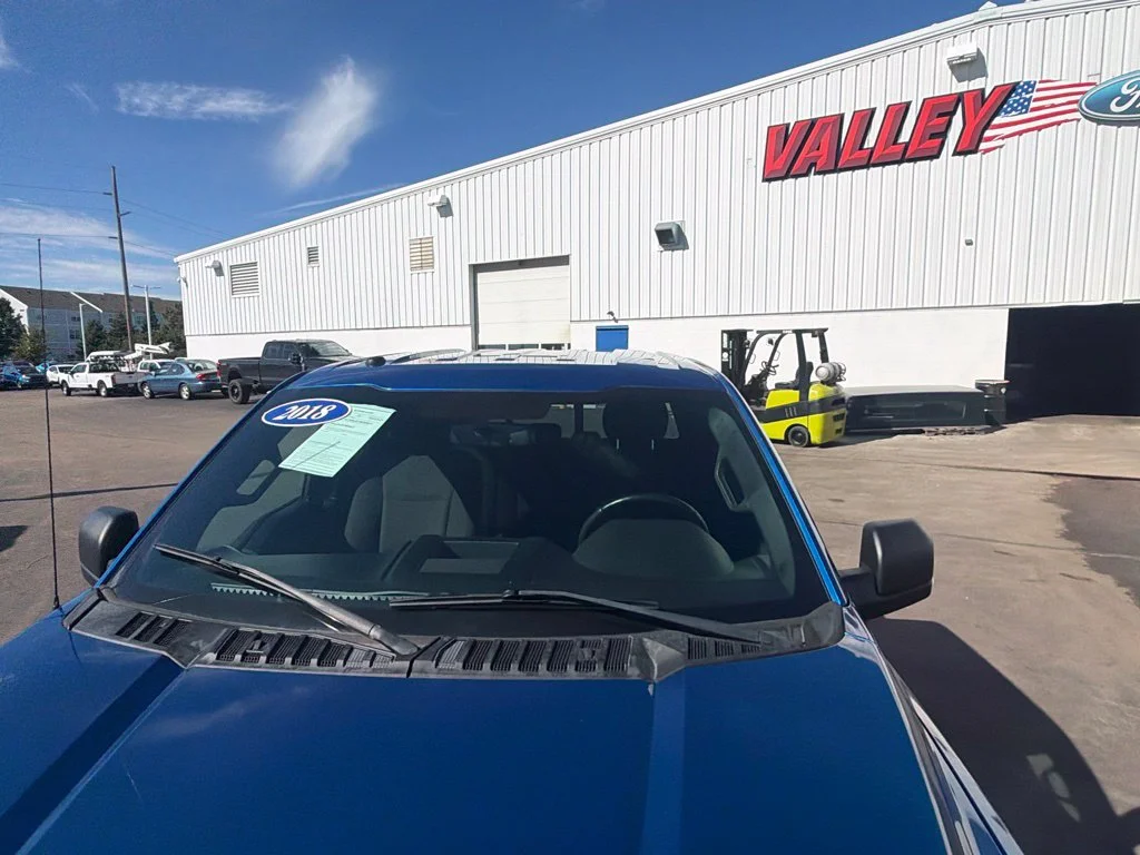 Used 2018 Lightning Blue Ford XLT image 16