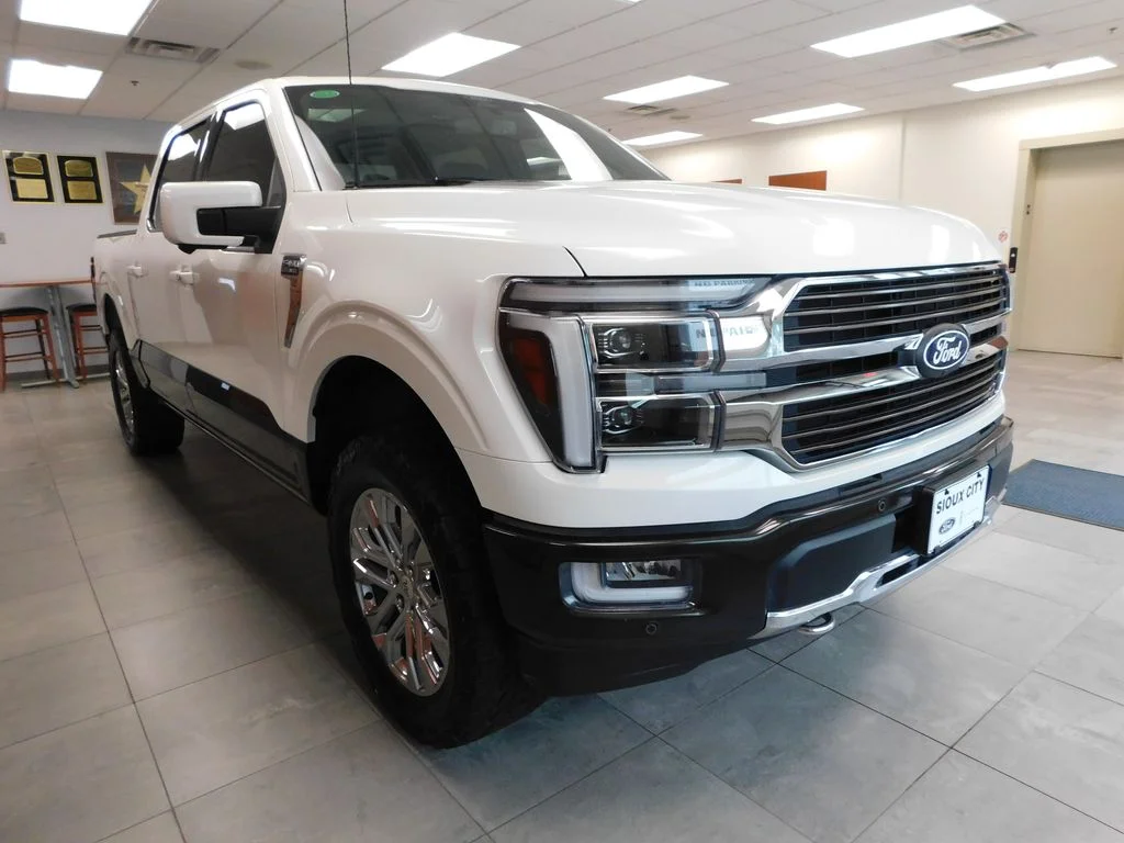 Certified Used 2024 Star White Ford King Ranch image 3