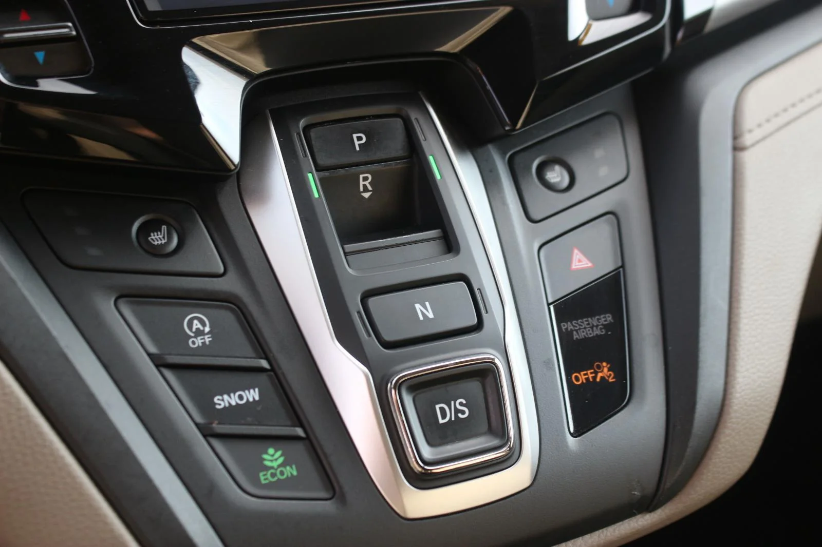 Used 2020 Burg Honda EX-L image 25