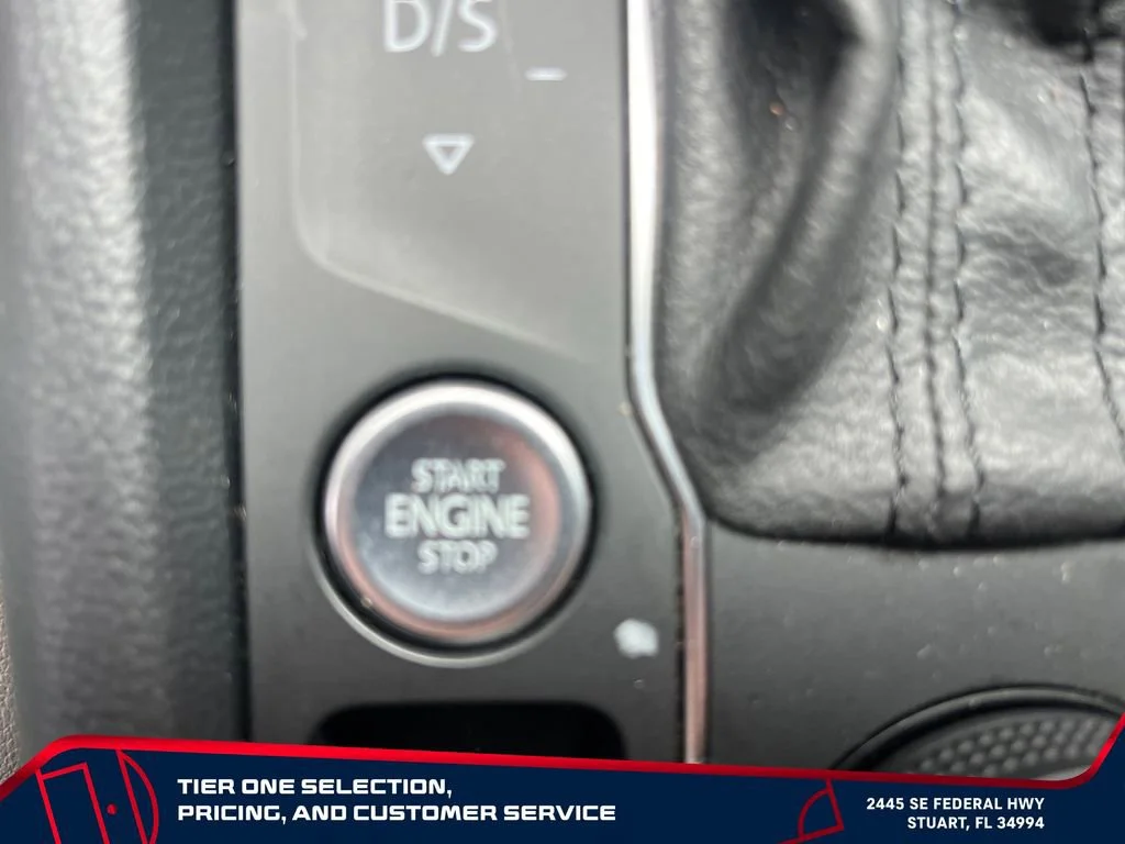 Used 2020 Gray Volkswagen 3.6L V6 SEL Premium image 24