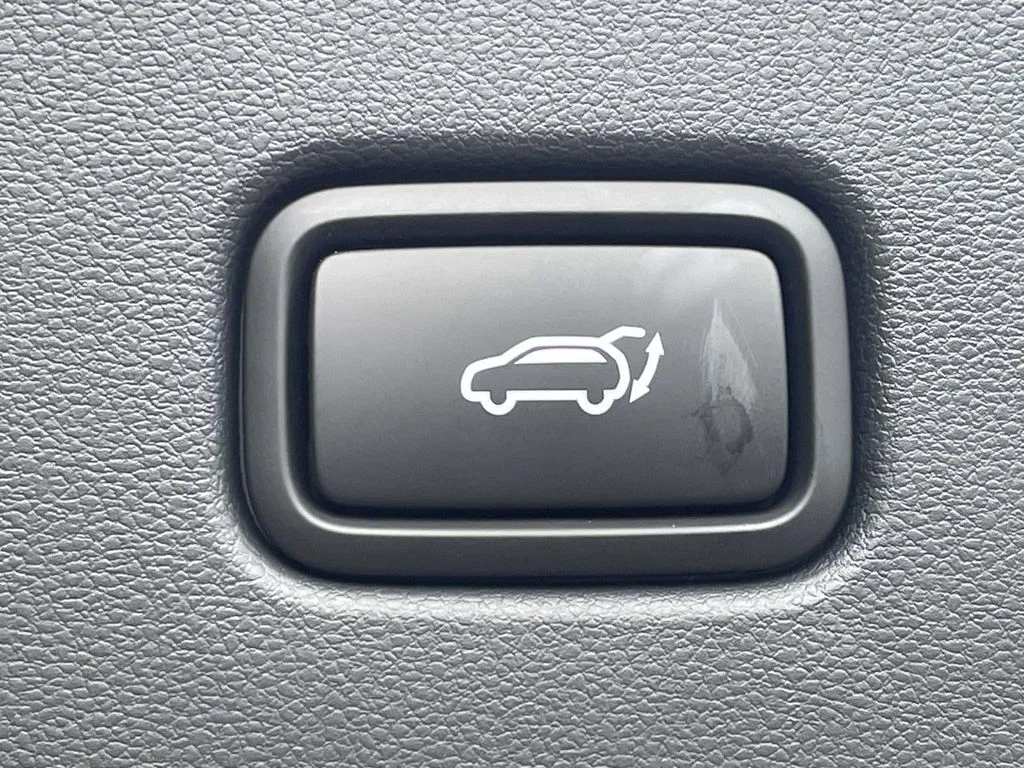 New 2026 White Hyundai Limited image 10