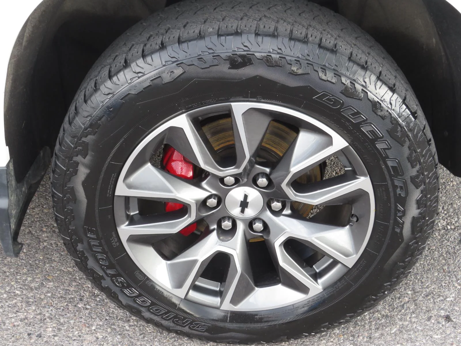 Used 2023 Summit White Chevrolet RST image 15