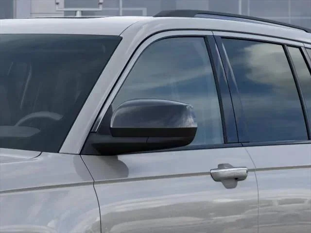 New 2026 Silver Zynith Exterior Paint Jeep Limited image 90