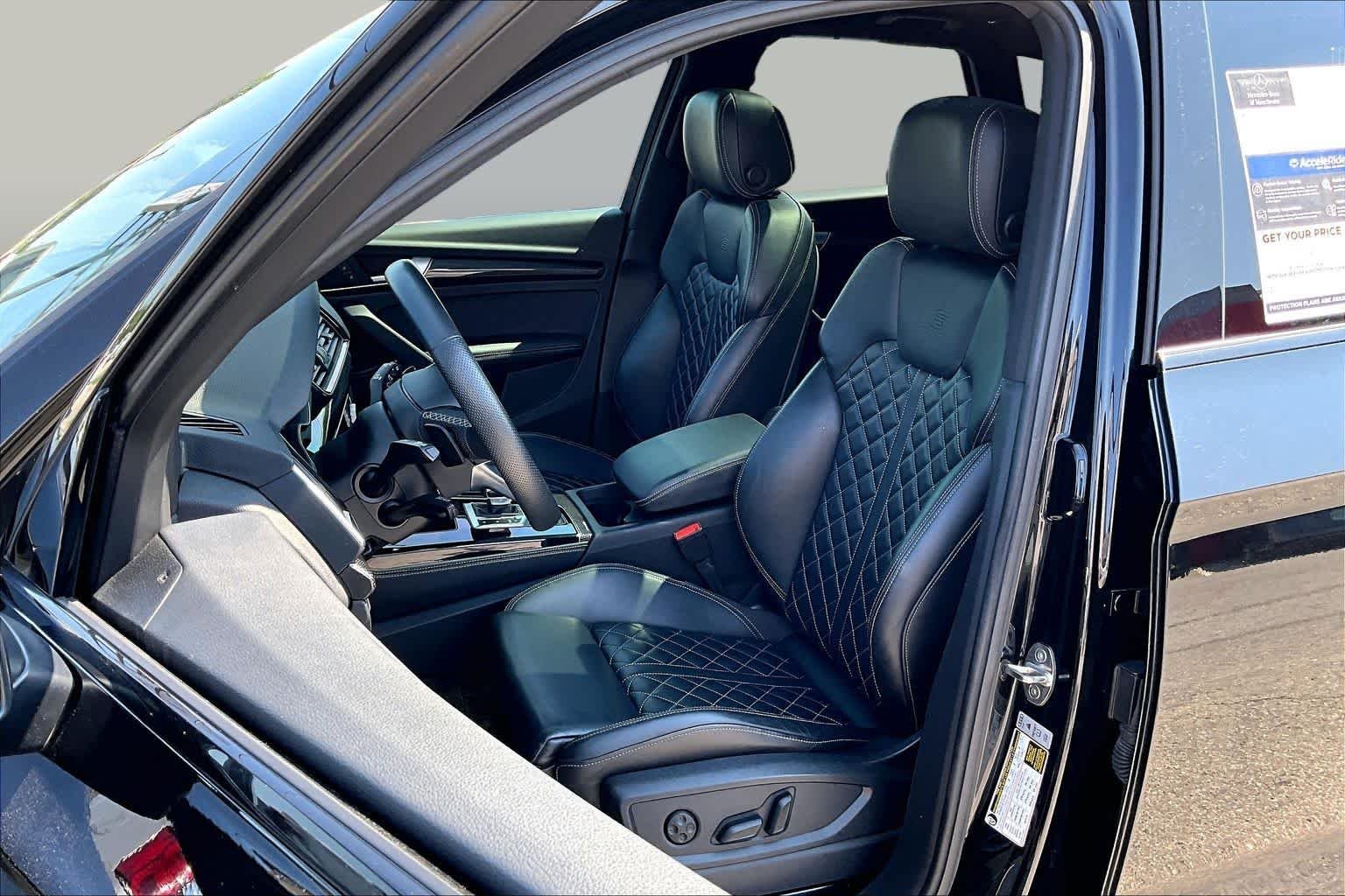 Used 2023 Mythos Black Metallic Audi Premium Plus image 9