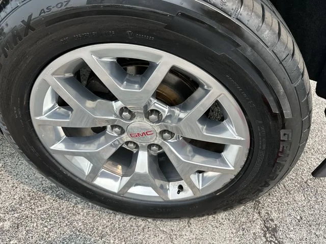 Used 2017 Black GMC SLT image 20