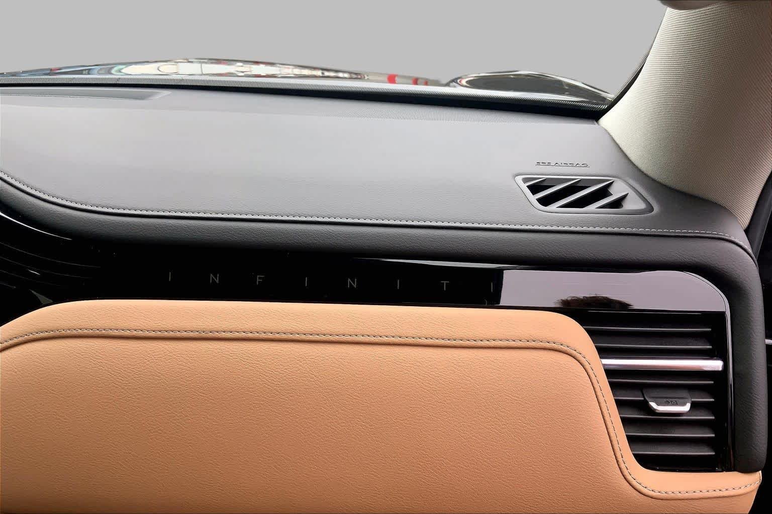 Used 2025 Mineral Black INFINITI SENSORY image 19