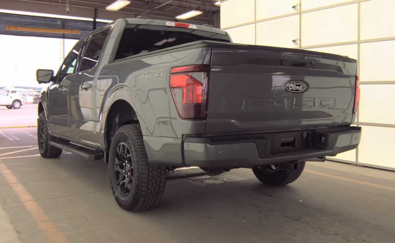 Used 2024 Light Blue Clearcoat Metallic Ford XLT image 5