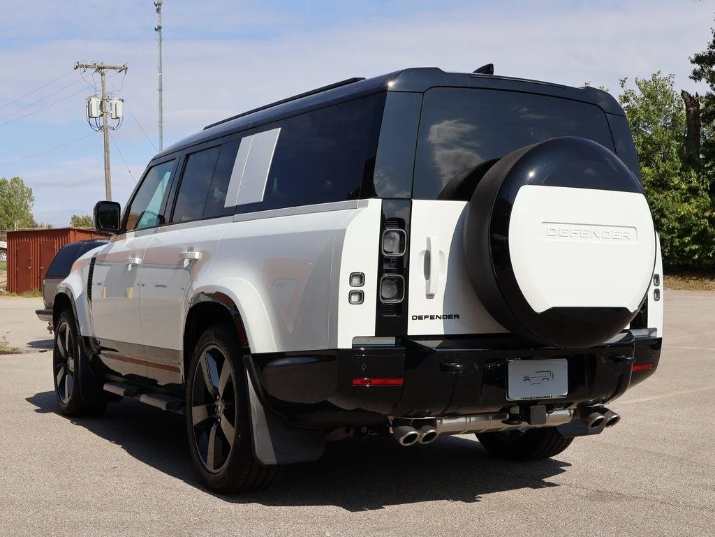 2025 Land Rover Defender V8 - Photo 6