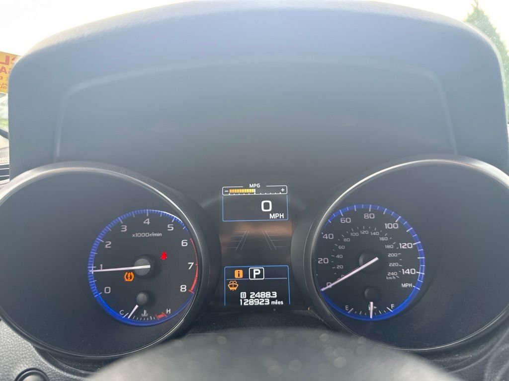 Used 2018 Black Subaru 2.5i image 10