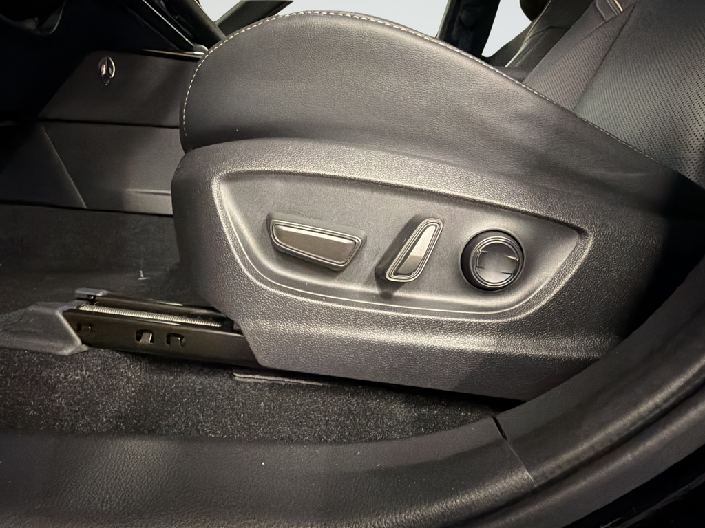Used 2025 Black Toyota XLE image 17