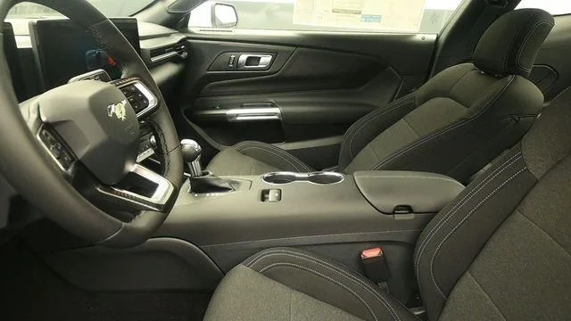 New 2026 Oxford White Ford EcoBoost® Fastback image 19