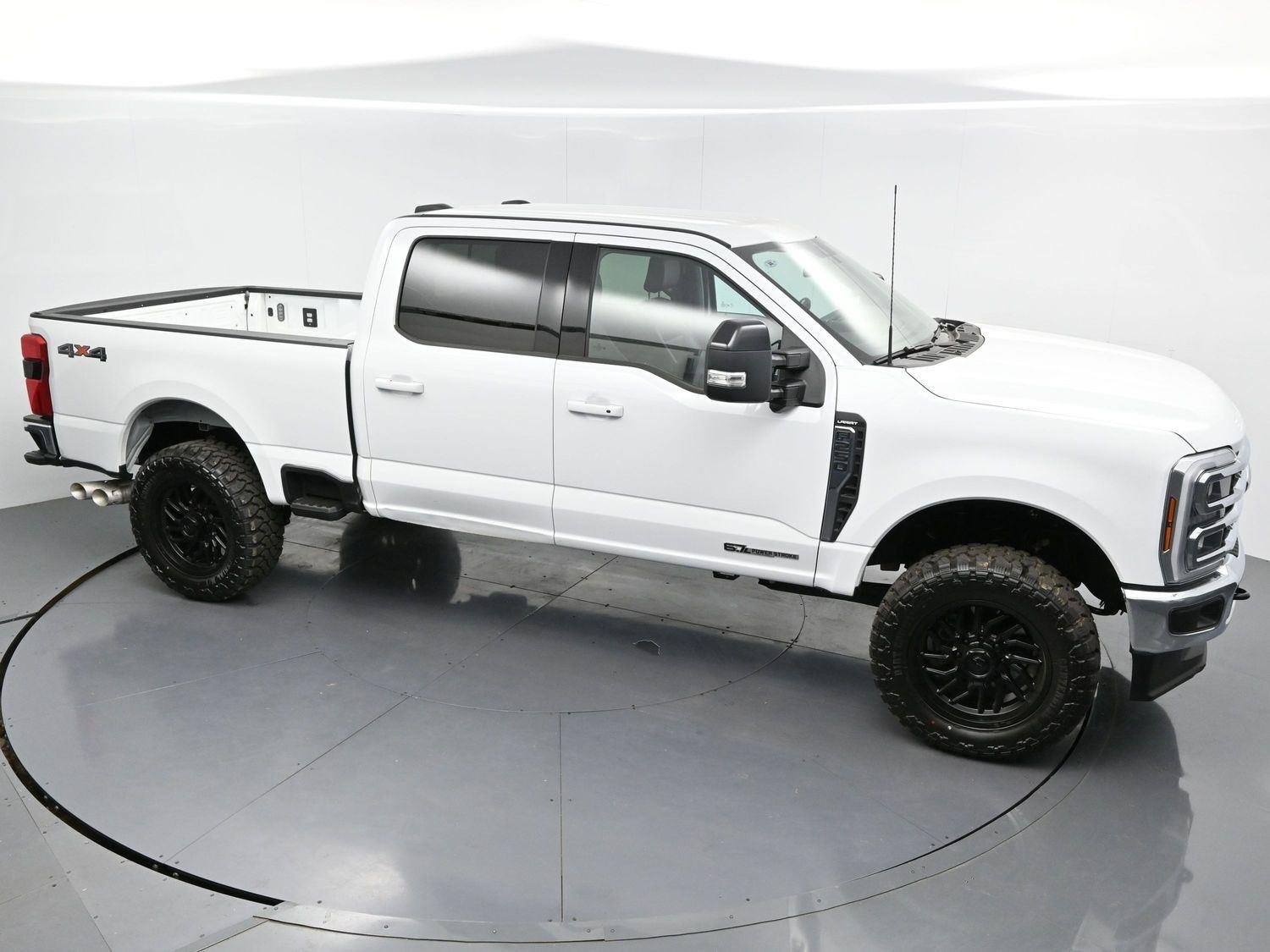 Used 2024 Oxford White Ford LARIAT image 31