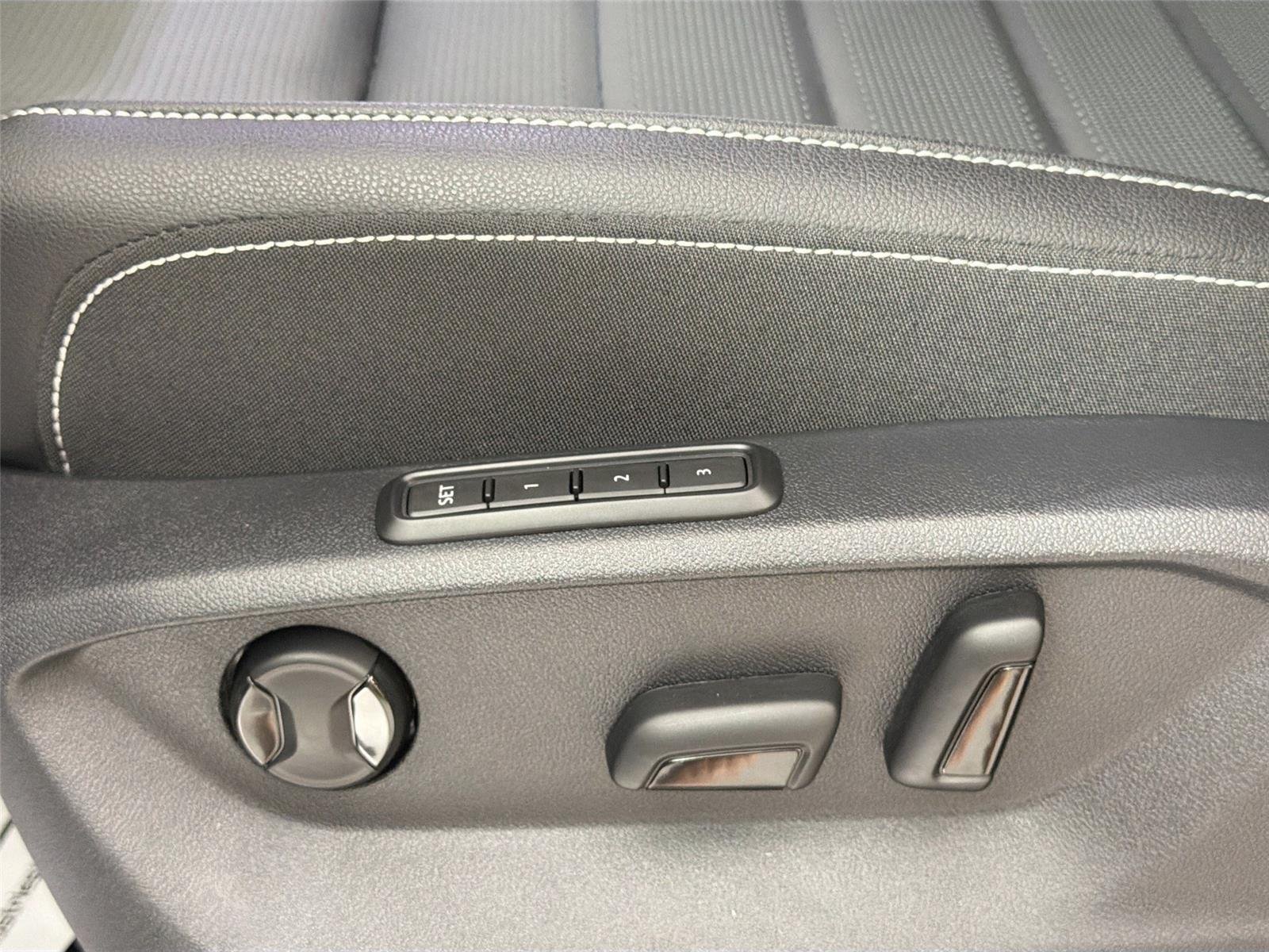 New 2026 Pure Gray Volkswagen 2.0T SEL R-Line Black image 18