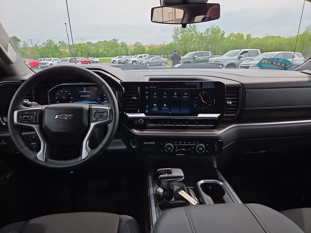 2024 Chevrolet Silverado 1500 LT Trail Boss - Photo 11