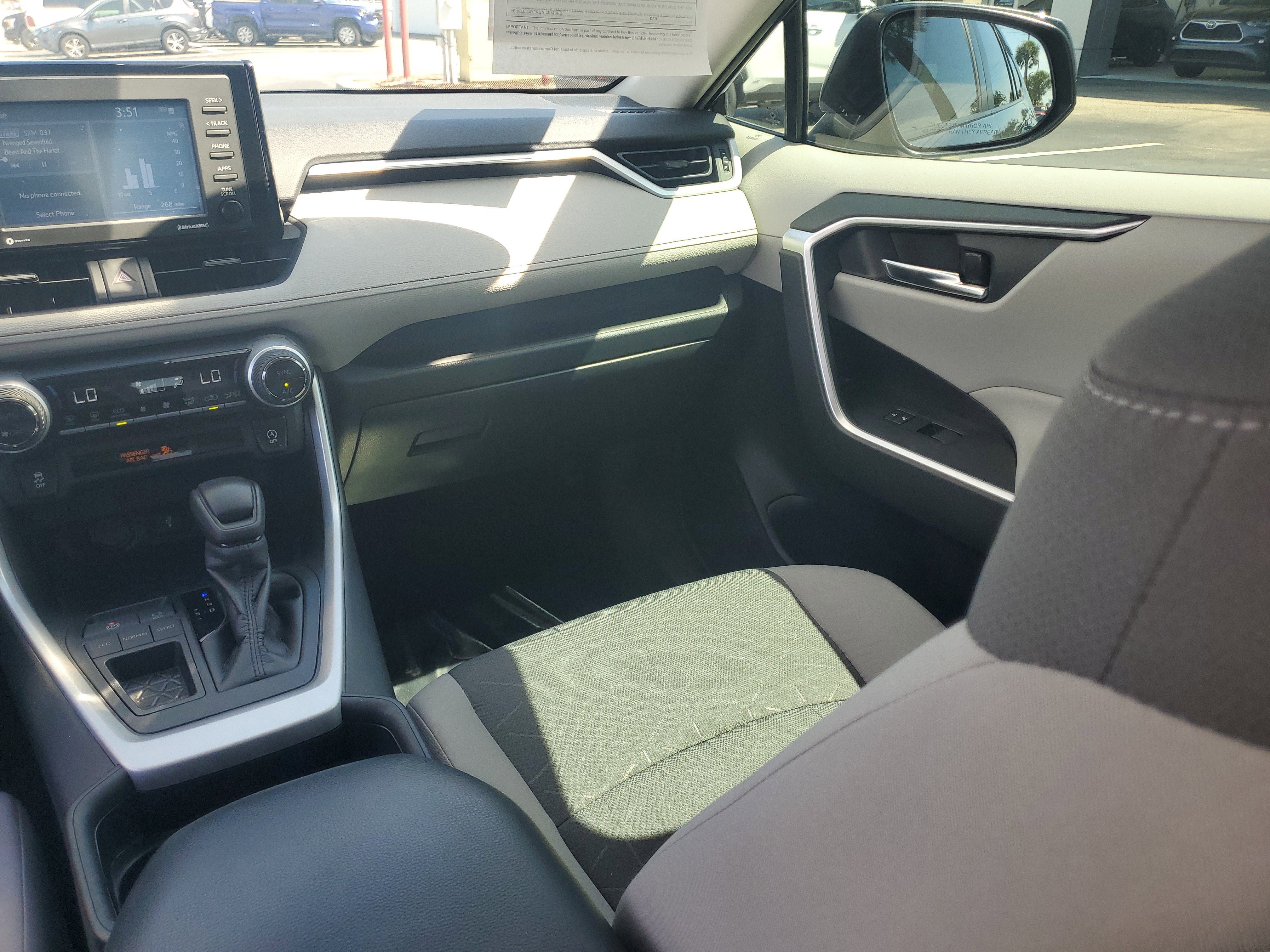 Used 2020 Magnetic Gray Metallic Toyota XLE image 19