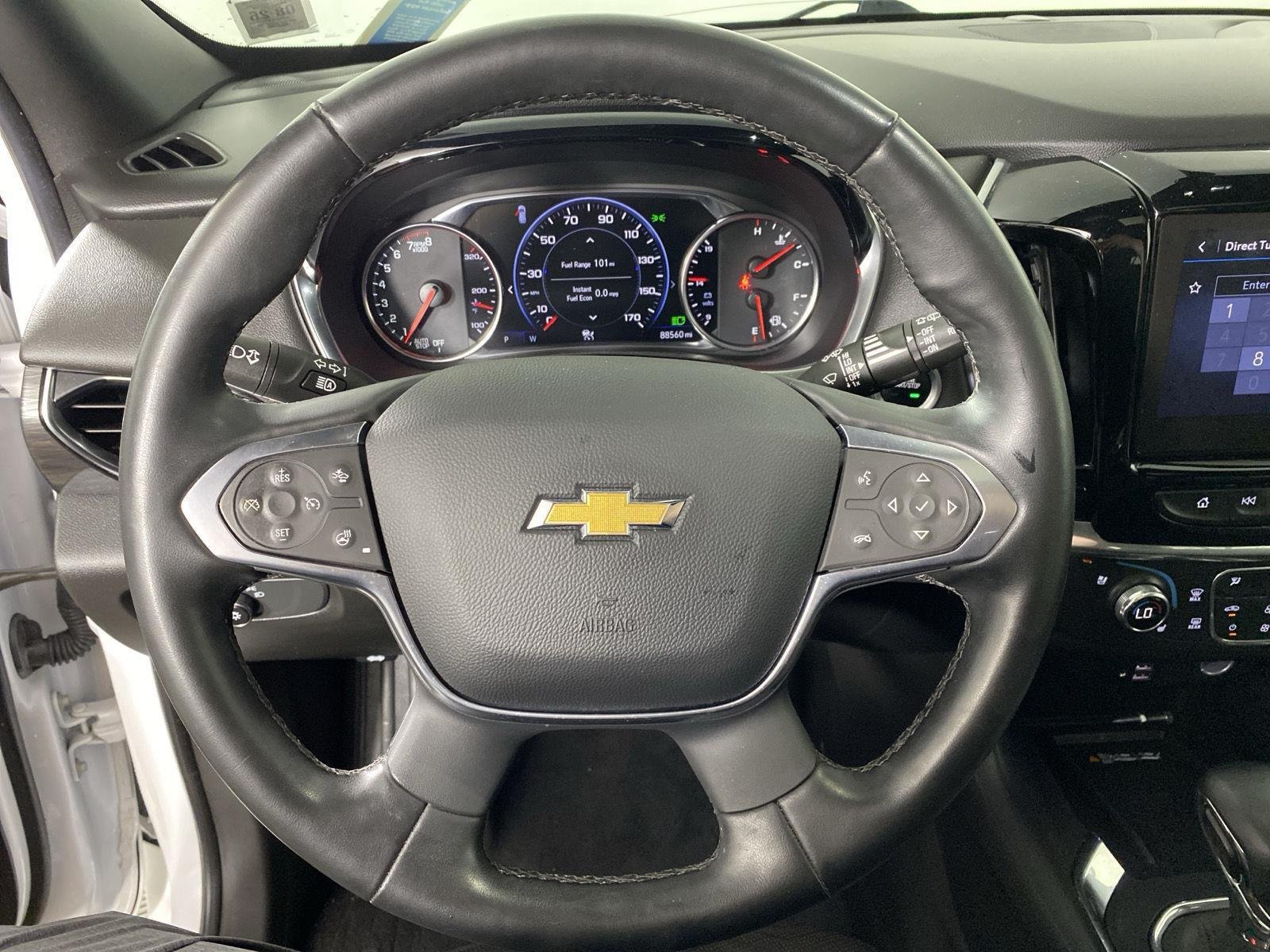 Used 2023 Iridescent Pearl Tricoat Chevrolet High Country image 15