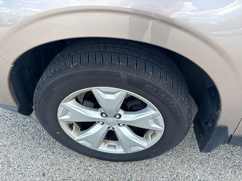 Used 2016 Brown Subaru 2.5i image 12