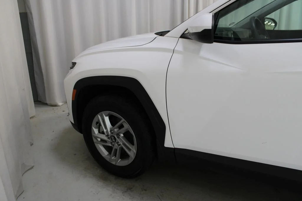 Used 2025 White Hyundai SE image 30