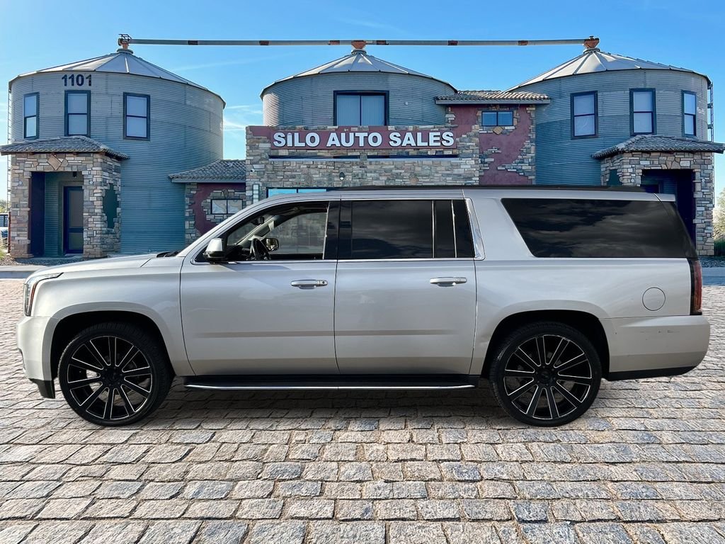 Used 2018 Silver GMC SLT image 2
