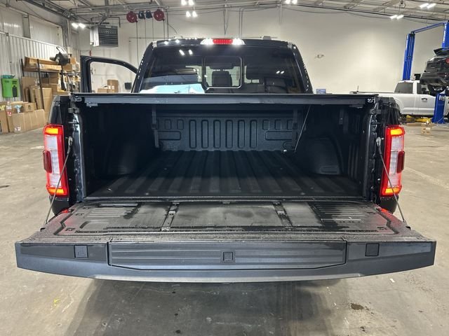 Used 2023 Black Ford Lariat image 25
