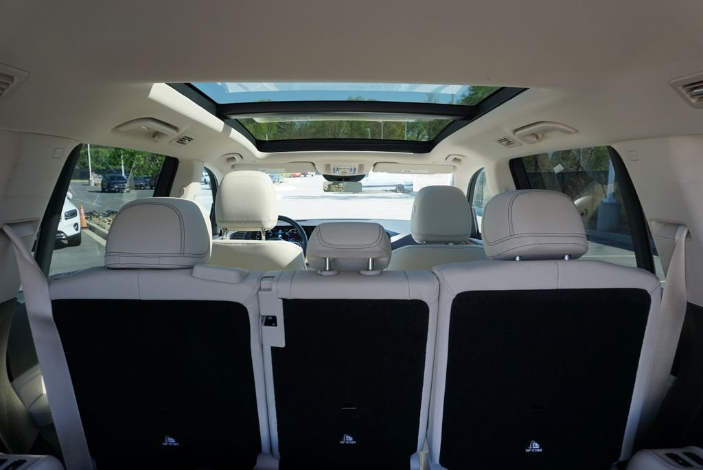 Certified Used 2022  Mercedes-Benz GLS 450 image 41