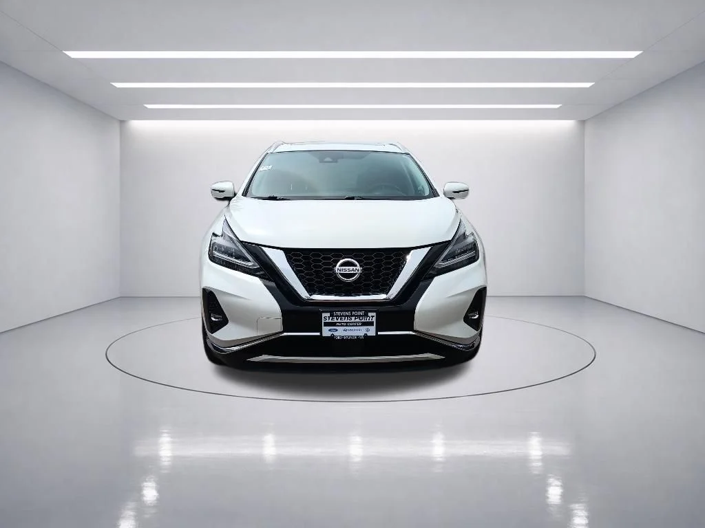 Used 2020 Pearl White Tricoat Nissan Platinum image 10
