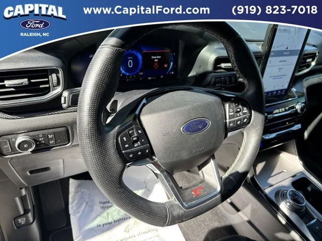 Used 2021  Ford ST image 25