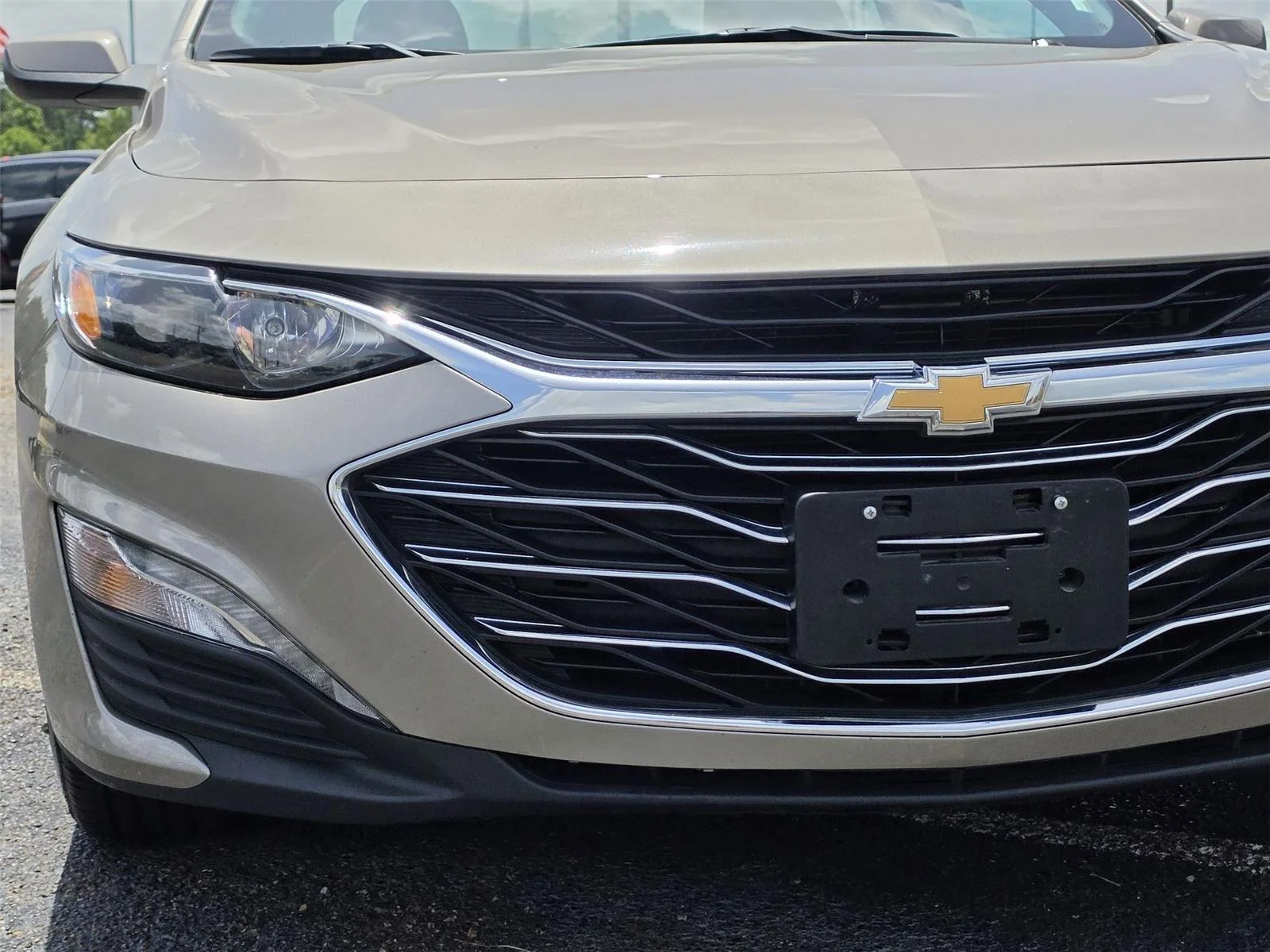 Used 2024 Mineral Gray Metallic Chevrolet LT image 3