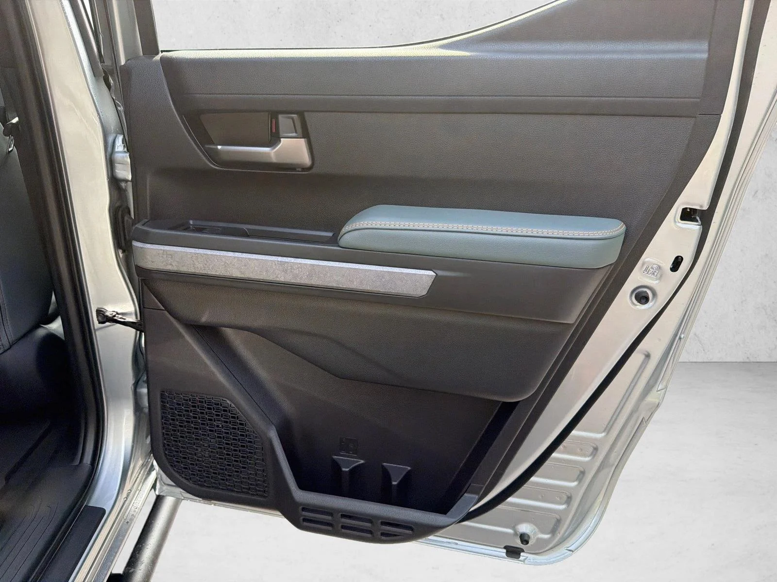 New 2026 Celestial Silver Metallic Toyota Trailhunter image 16