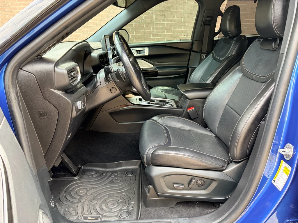 Used 2021 Atlas Blue Metallic Ford ST image 12