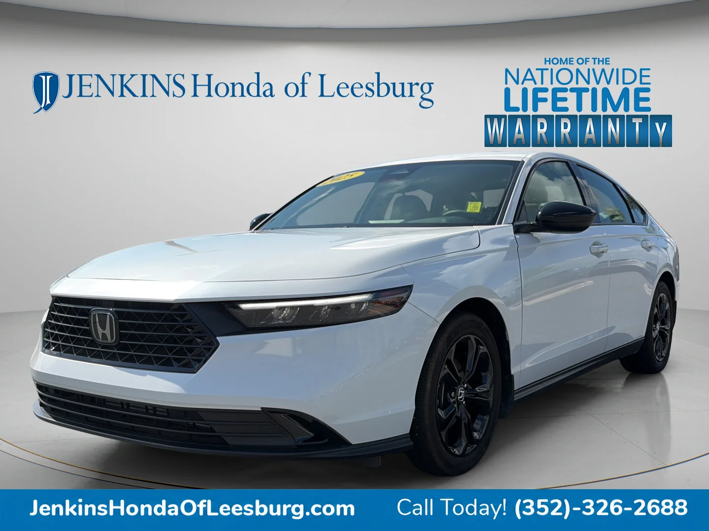 Certified Used 2025 Platinum White Pearl Honda SE image 36