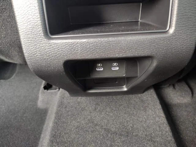 New 2026 Gray Mitsubishi SE image 28