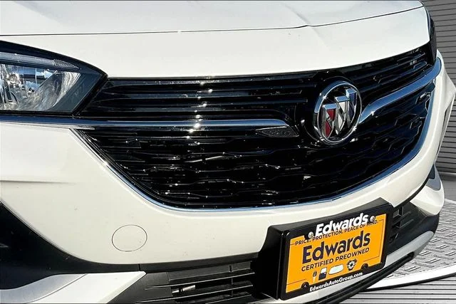 Used 2023 White Buick Select image 32