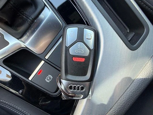 Used 2025 White Audi  image 29