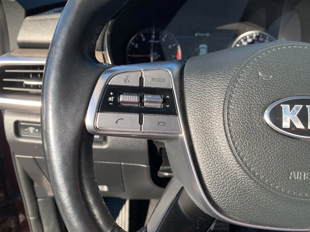 Used 2020 Purple Kia SX image 14